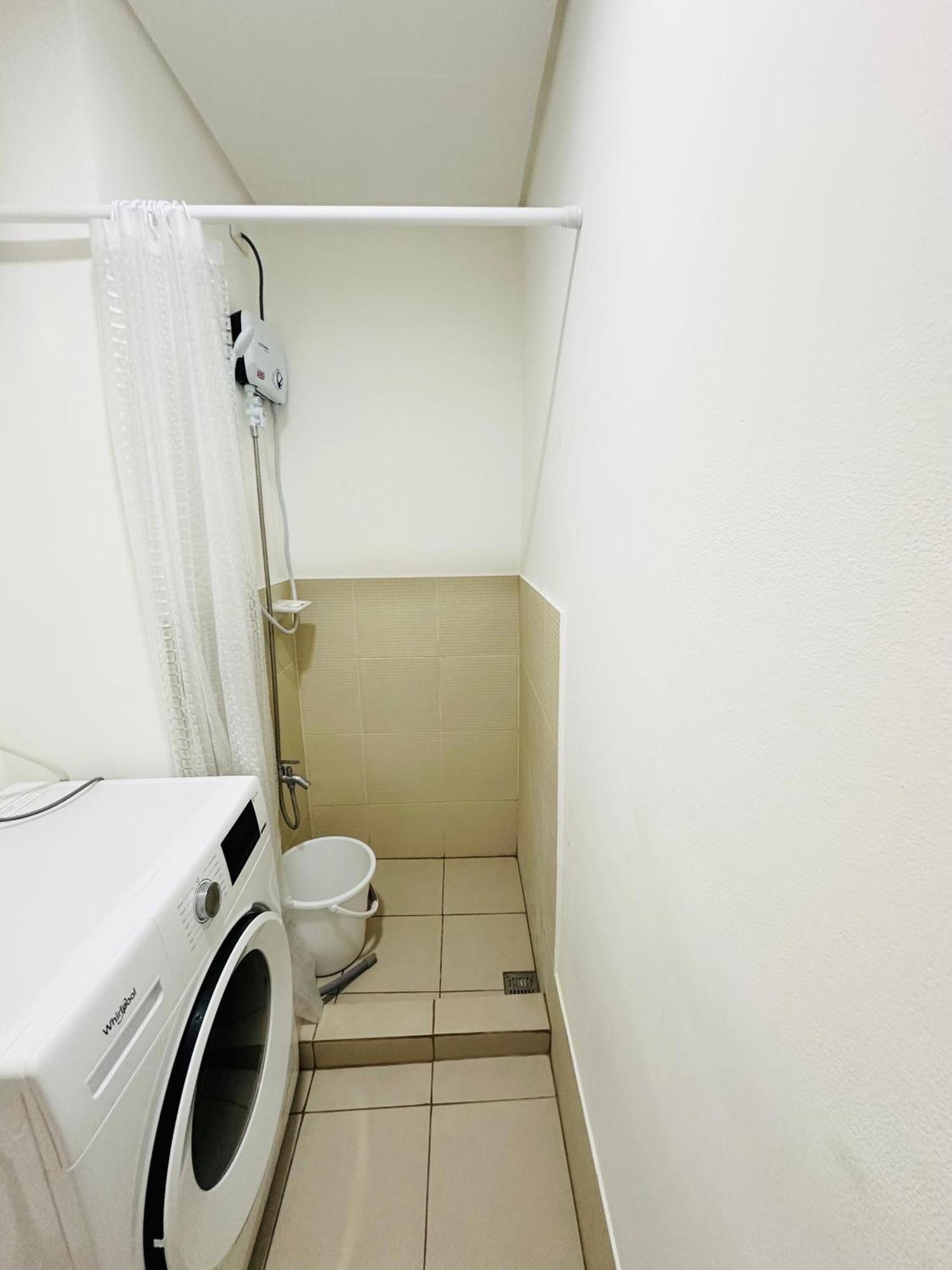 Starlight Suites Trece Martires Buitenkant foto