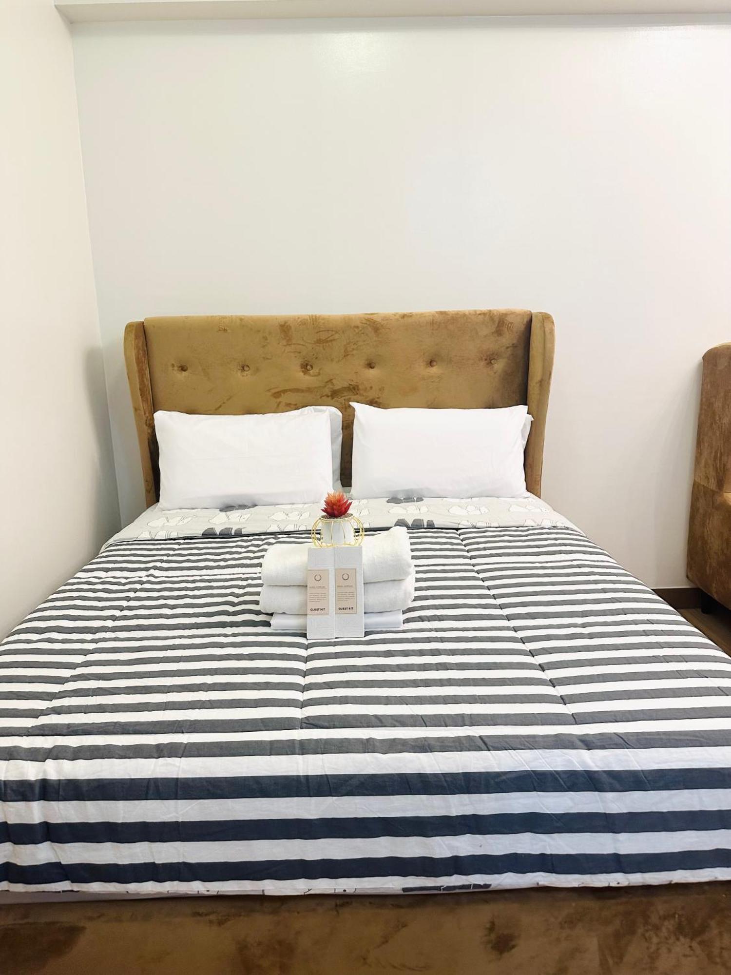 Starlight Suites Trece Martires Buitenkant foto