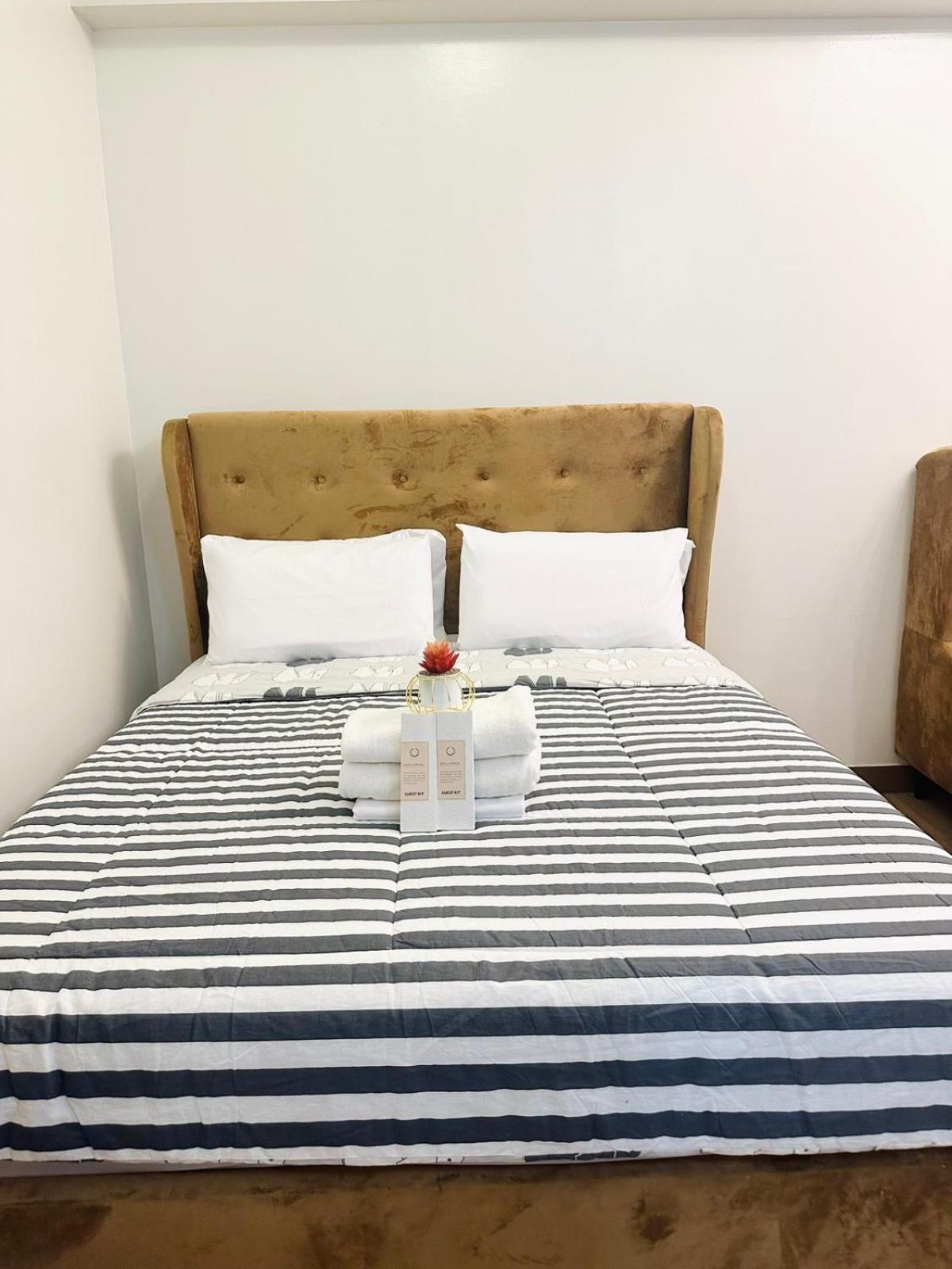 Starlight Suites Trece Martires Buitenkant foto