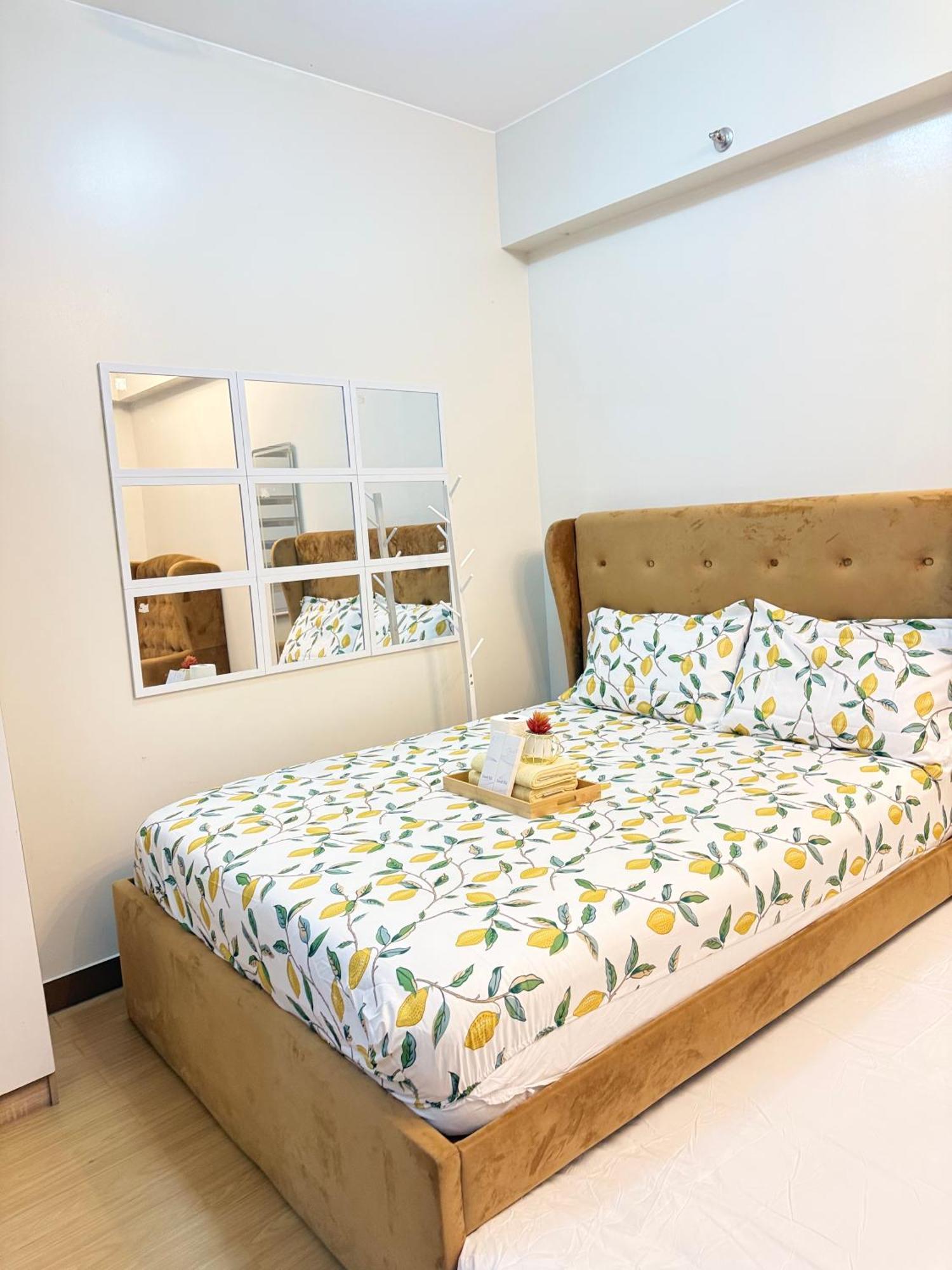 Starlight Suites Trece Martires Buitenkant foto